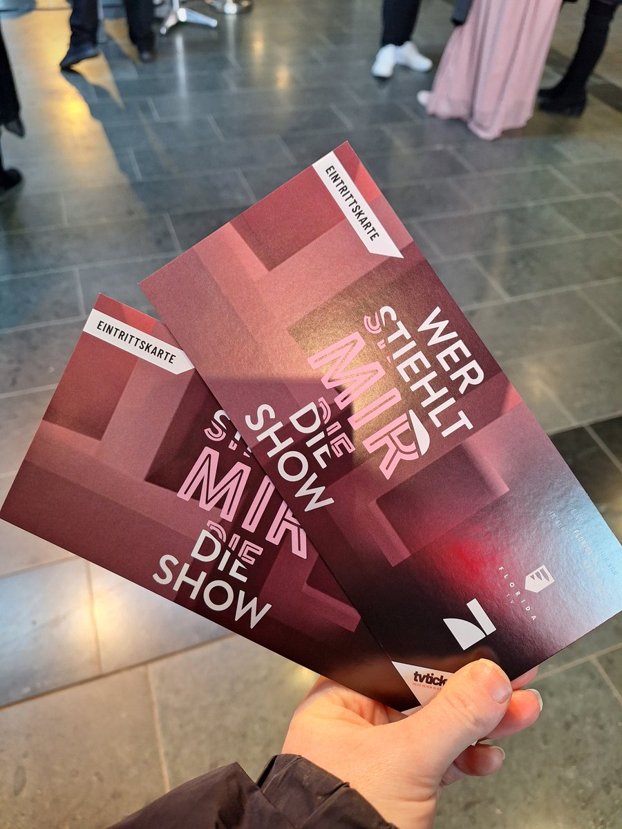 MwieMari's tweet photo. Tschüss Berlin, es war so schön 🥹 danke @RegenUndApplaus und @mxwiemafie ❤️ https://t.co/c4c3PnTs7B