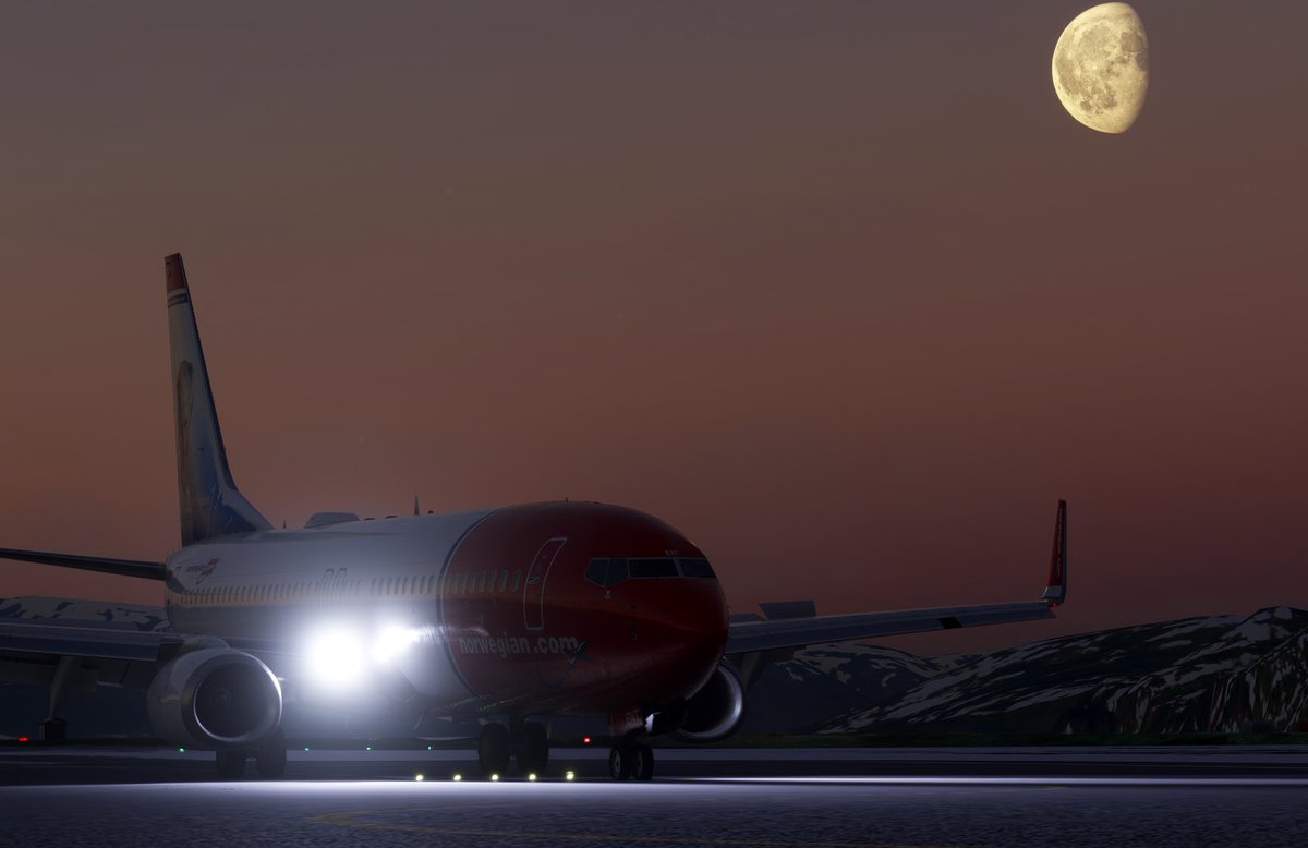 PilotFly04's tweet image. Nordic Ops today! 🇳🇴

Oslo - Alta with Norwegian as NOZ2FH 🔴⚪️

Some incredible scenery and lighting up here 🗻❄️

@vatsim @VNorwegian @MSFSofficial 

#PMDG #msfs2020