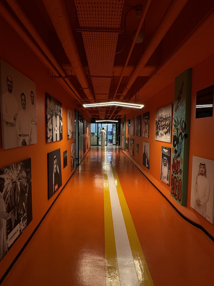 تشرفت بتلبية دعوة كراج لزيارة مقرهم الملهم الذي صُمم لدعم الابتكار وريادة الأعمال.

شكرًا للفريق الرائع على حفاوة الاستقبال ومشاركة رؤيتهم. أتمنى لكم دوام التميز والنجاح في تحقيق أثر إيجابي ومستدام
<a href="/TheGarageKSA/">The Garage | الكــراج</a>