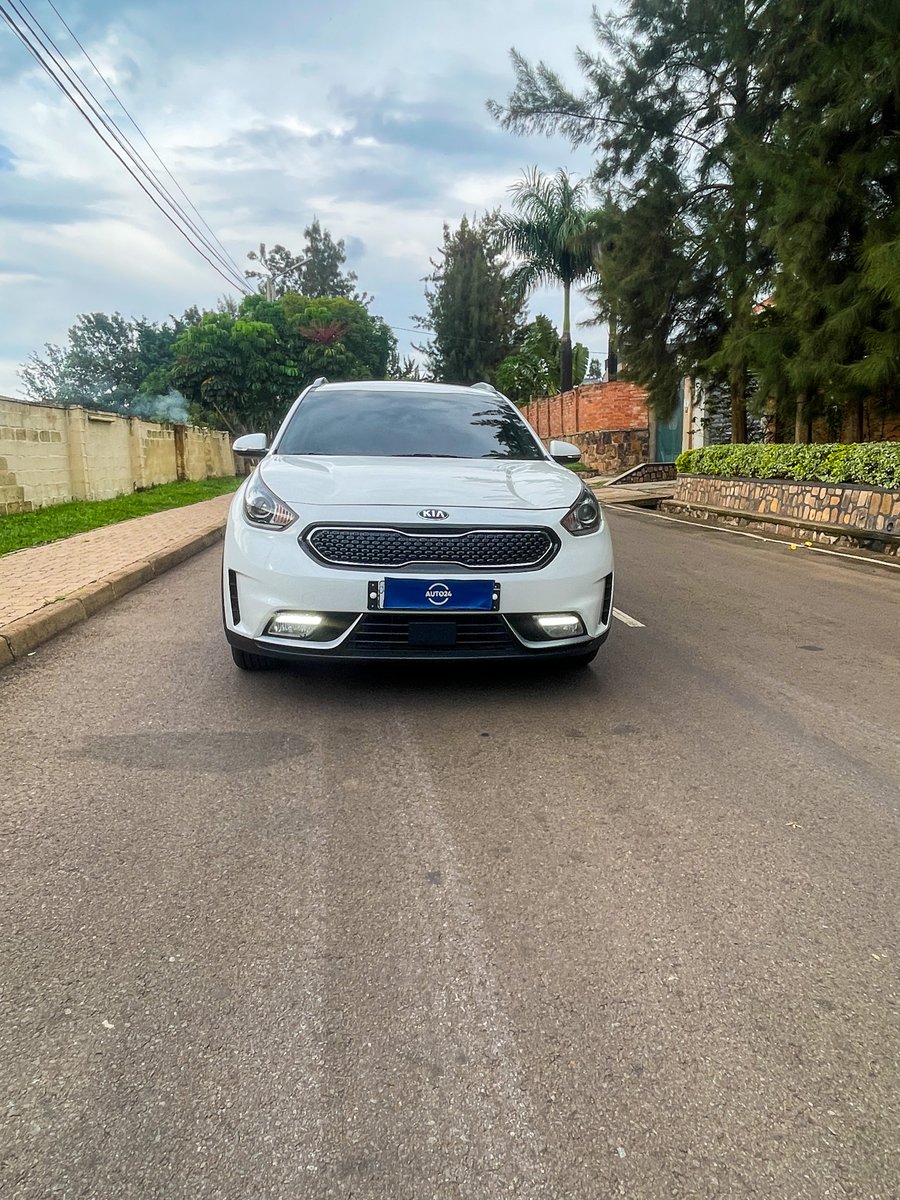 Auto24Rwanda's tweet photo. 🚗✨ Pre-loved Kia Niro Eco Hybrid now available!

Act fast—this eco-friendly ride won’t last long! 🕒
📞 Contact us now at +250 788 308 775 or 6424 

#cardealership #auto24rwanda #auto24 https://t.co/BVKDNU8HVc