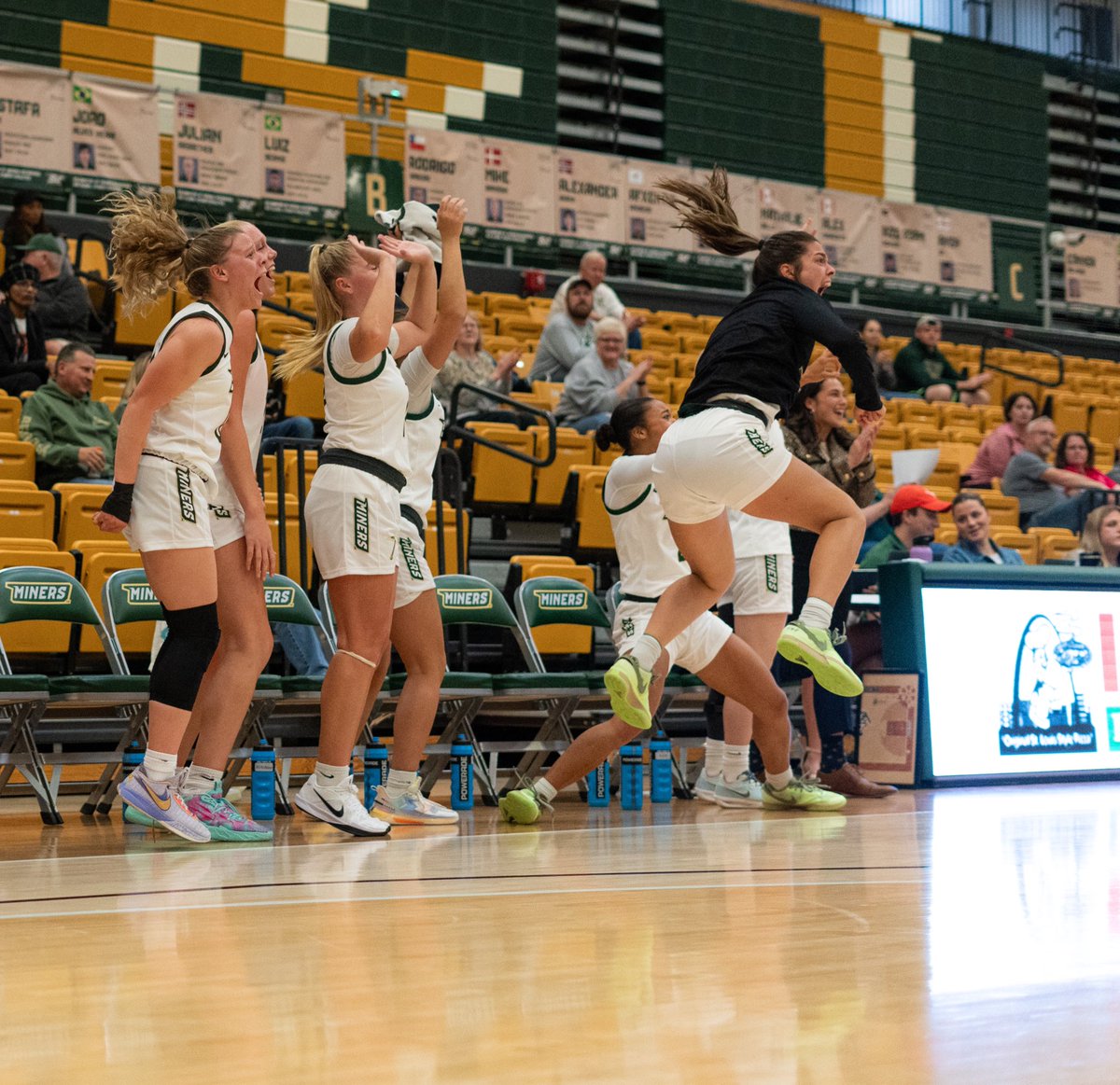 S&T Women's Basketball tweet media