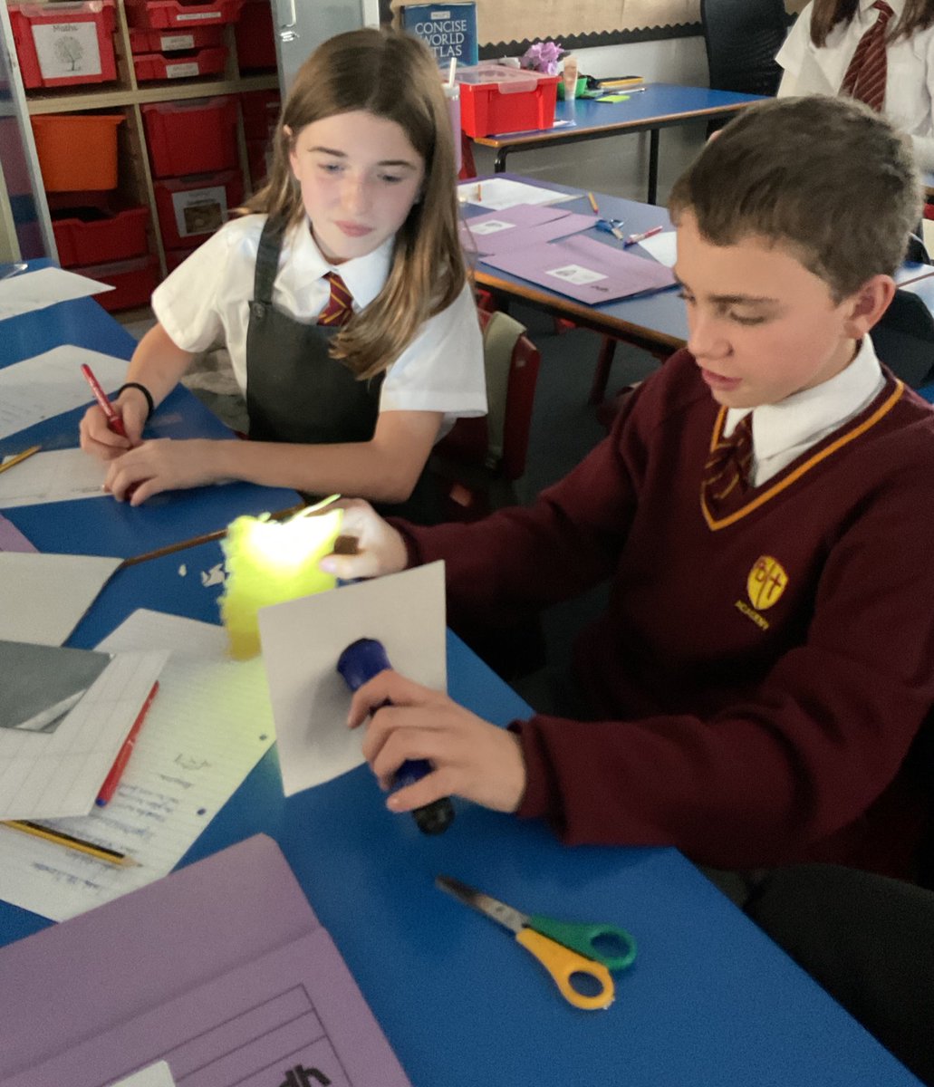 PDA_Y6's tweet image. We prepared and conducted an experiment to find out which materials reflect the most light back onto a light catcher. We recorded our observations and measured the lux on a light meter. #pdascience💡🔦🧑‍🔬