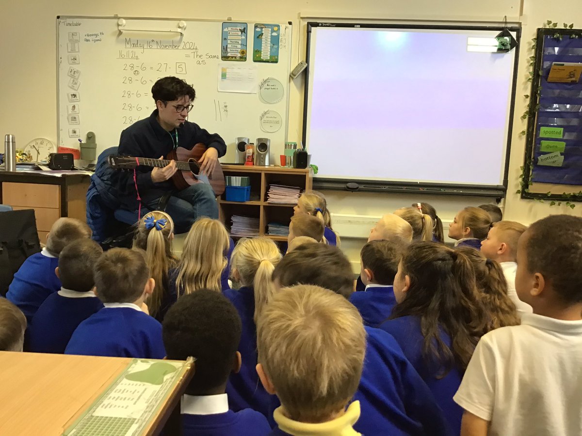 CanonYearTwo's tweet photo. On Monday we had a wonderful visit from the local author @sean16_writes We enjoyed listening to his story Oscar and Ben: The Sleepover and singing songs. We can’t wait to read more of these wonderful stories! 😀📚 @CanonSharples @LT_Trust https://t.co/hFNQ7RTsNw