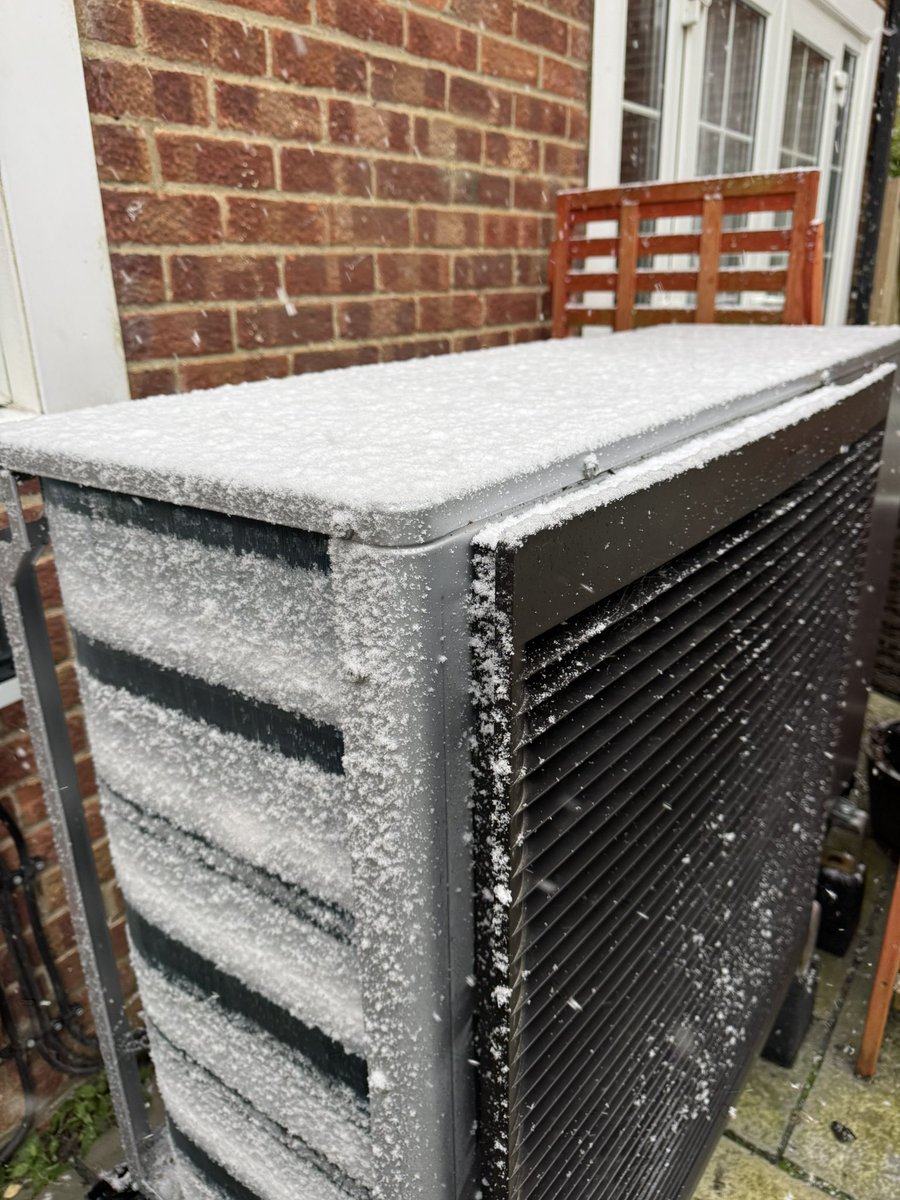 Something I always find entertaining is those who claim heat pumps don’t work in the UK climate. 
Here’s our 9kW <a href="/OctopusEnergy/">Octopus Energy</a> Daikin; couple of years old, frosted up with snow &amp; ice, but producing 40°C flow temps &amp; the house is comfortably warm throughout.