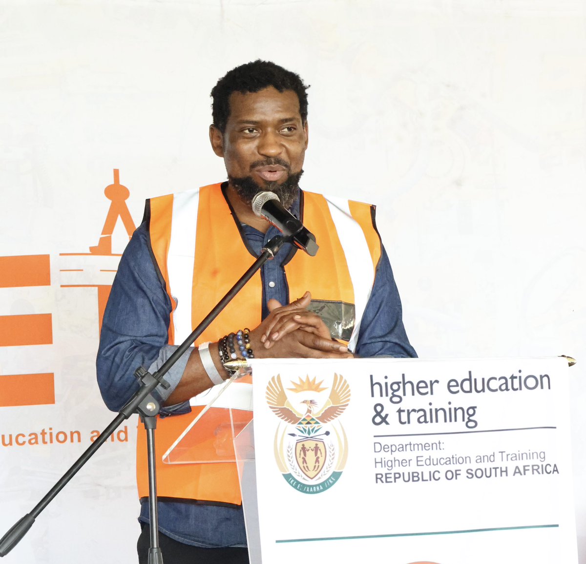 HigherEduGovZA's tweet image. "The launch of Ingwavuma Skills Centre is part of the government's commitment to providing skills to young people," said Deputy Minister Manamela in his address. 

#SkillsDevelopmentCentreLaunch
#DHET
#TVET