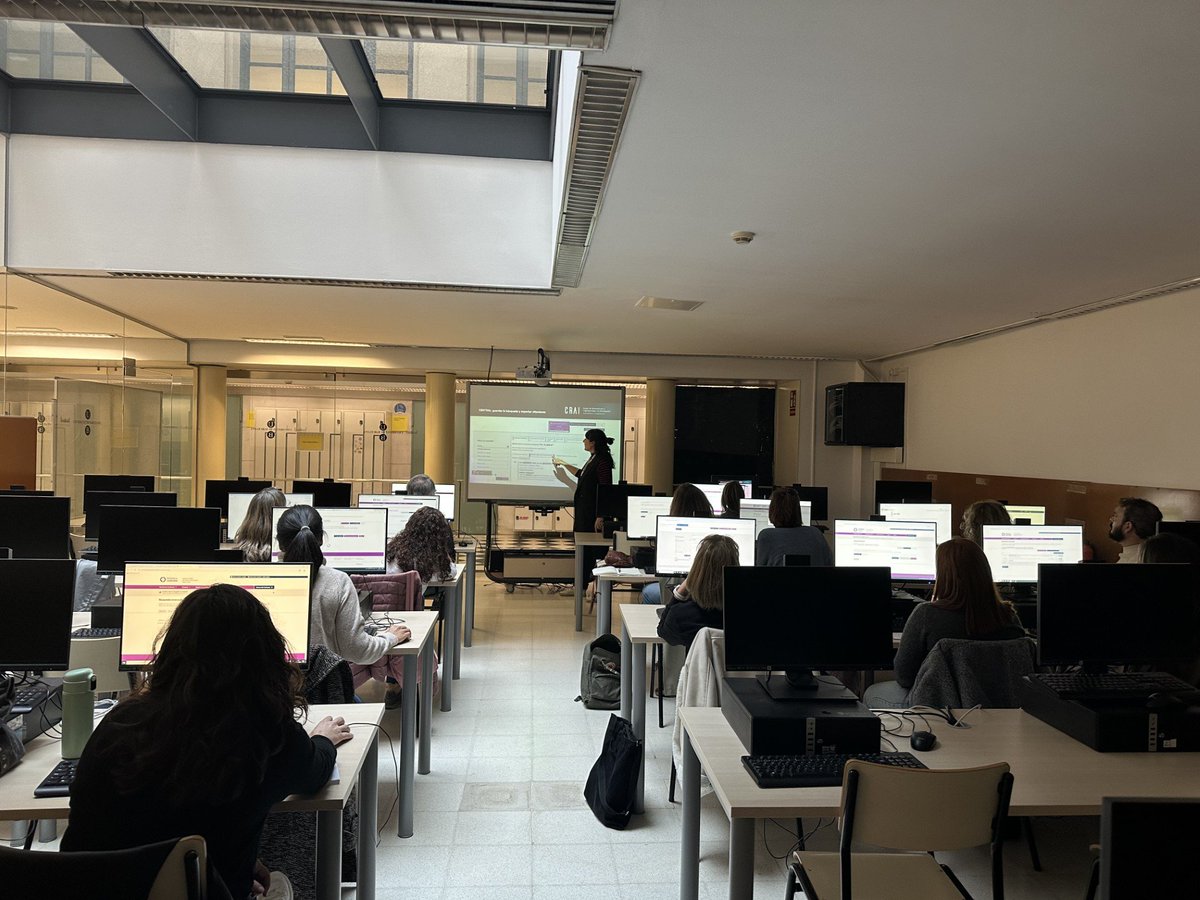 #FormacióCRAIUB

👥Avui, formació a l'alumnat del "Máster en Bases para la Atención y Educación de las Personas con Diabetes". 
💻S'ha treballat la metodologia de cerca i l'ús de bases de dades mèdiques.