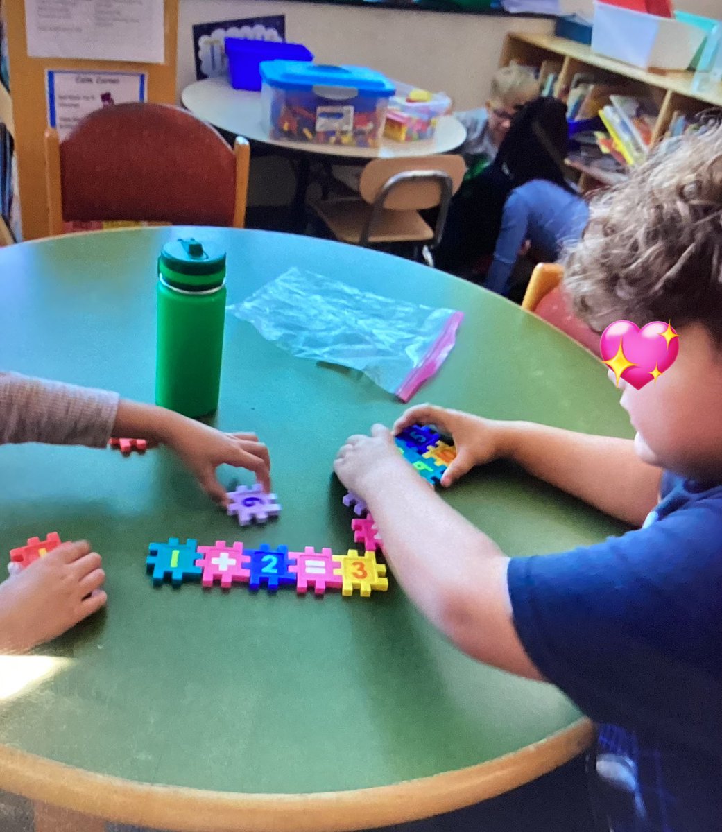 Yo Aprendo Con Caro (@aprendoconcaro) on Twitter photo 🚀 STEM Day at BCES! Upper grades used AI adobe express to design school logos. 2nd graders explored physics with catapults, and K-1 students learned math operations with numbers 1-10 in Spanish. A day of creativity, learning, and #UnitingOurWorld! 🌍✨ <a href="/ParticipateLrng/">Participate Learning</a> 🚀 STEM Day at BCES! Upper grades used AI adobe express to design school logos. 2nd graders explored physics with catapults, and K-1 students learned math operations with numbers 1-10 in Spanish. A day of creativity, learning, and #UnitingOurWorld! 🌍✨ <a href="/ParticipateLrng/">Participate Learning</a>