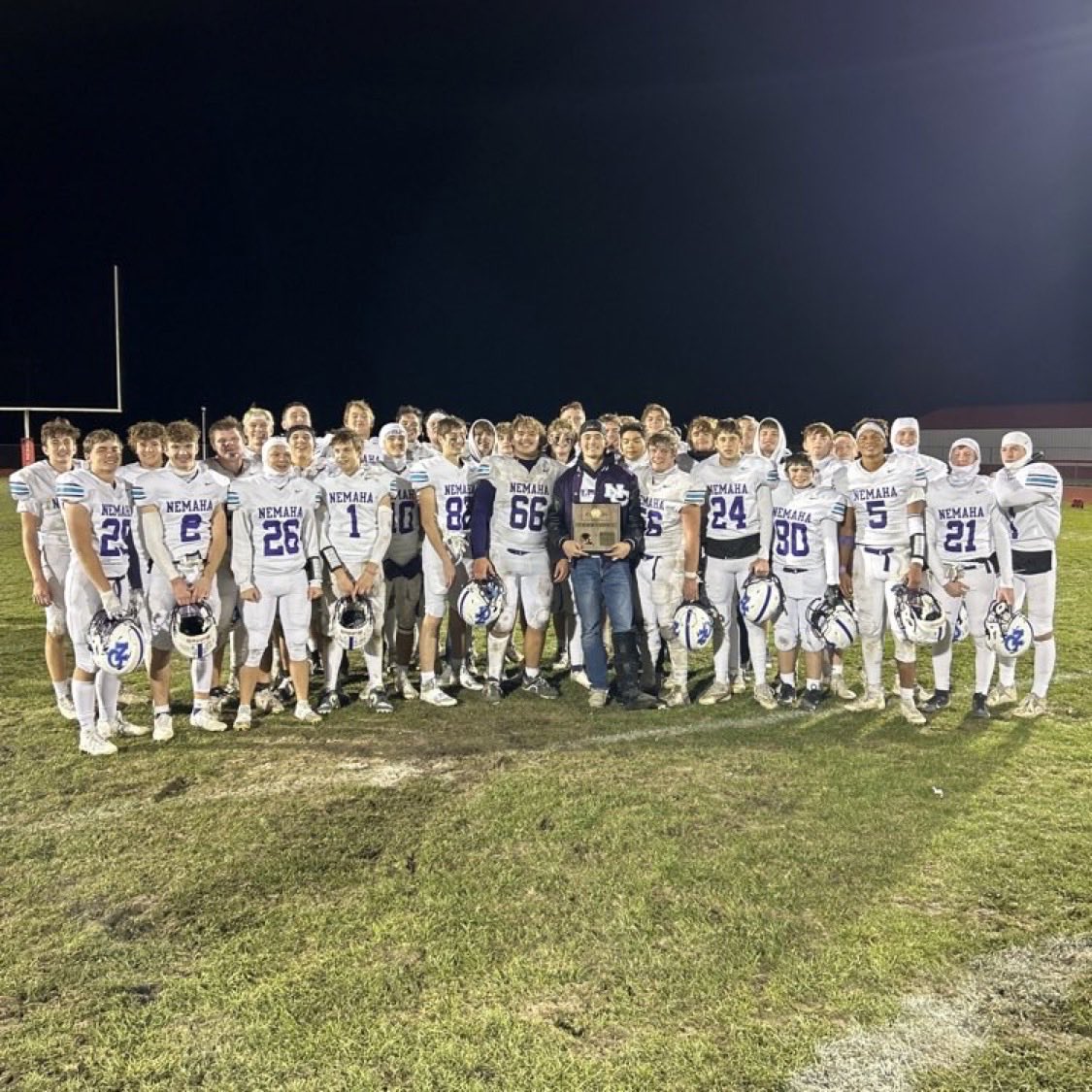 Nemaha Central (2A, 10-1) has been unstoppable since their week 1 loss to Marysville going 10-0  and outscoring their opponents 346-104 in the span. Junior ATH Carter Hajek, 2023 2A Offensive POY, has put up some insane numbers for the Thunder once again with 35 rushing TDs and
