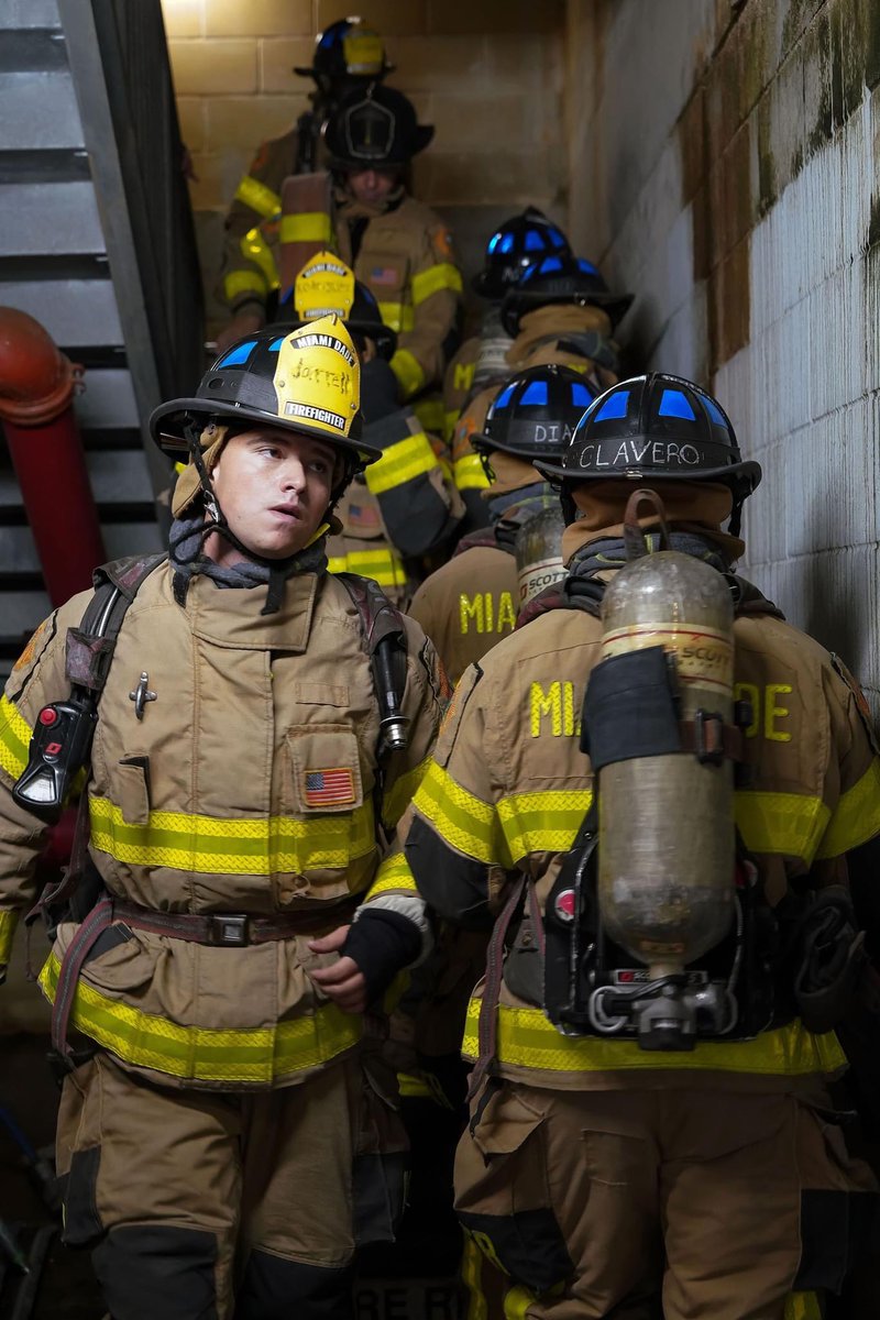 MiamiDadeFire's tweet photo. For #MDFRClass156, most days begin with some form of physical training.  These regimens are designed by their training instructors, who complete the morning physical training right alongside the recruits. 

This week, Recruit Class 156 donned bunker gear and air bottles and began their workout by climbing the six flights of the training tower at the #MDFR Training Center. 

The exercise continued under the canopy with an assortment of equipment, after which the recruits headed for the classroom for a lecture and then onto the training ground for hands on instruction.