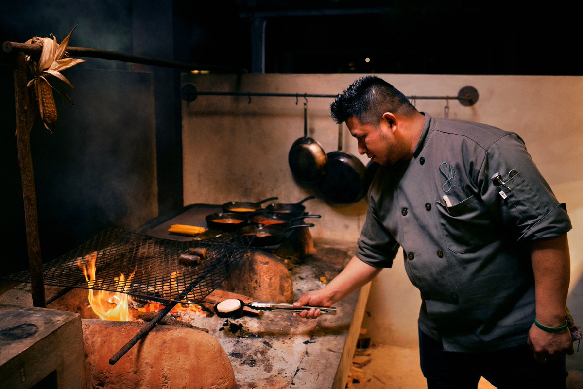 BzeVacaPartners's tweet photo. Indulge in a culinary journey at Hidden Valley Inn with our 4-night package for $2999 USD ( per couple ) . Enjoy farm-to-table experiences, private dinners, cooking classes, and more—every day a new flavor adventure. 🍴✨

https://t.co/u1ncEa8wRA https://t.co/x1rZxnJPHa
