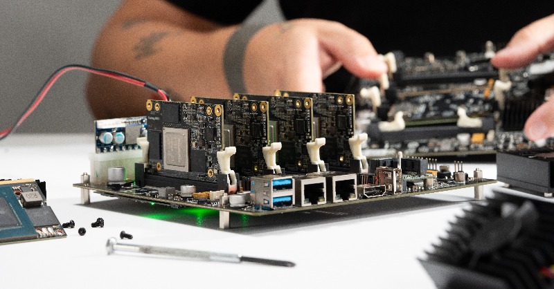 turingpi's tweet photo. It’s Giveaway Time! 🎉
Share this post for a chance to win a Turing Pi 2.5 Cluster Board.

Winner announced November 25.
Get ready to build your dream cluster. Good luck!