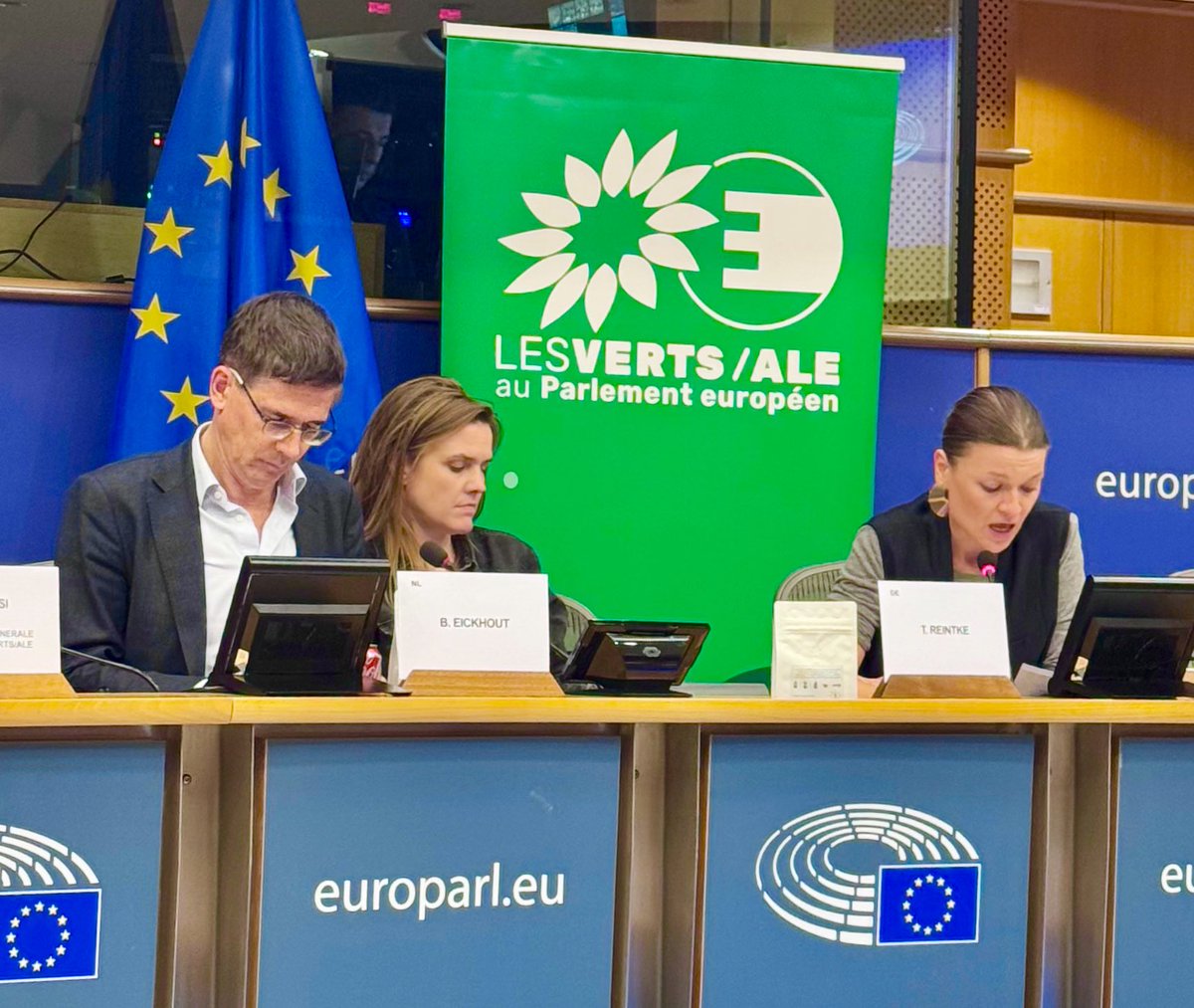 Mélissa CAMARA (@camaramlissa2) on Twitter photo Cette semaine j’ai le plaisir d’accueillir le pop-up MusEUm co-construit par <a href="/ippfen/">IPPF European Network</a> <a href="/dsw_de/">Deutsche Stiftung Weltbevölkerung (DSW)</a> et <a href="/EPF_SRR/">EPF</a> au Parlement.
Il est temps que les droits sexuels et reproductifs soient considérés comme des droits fondamentaux. C’est le message de l’exposition que nous avons inaugurée. Cette semaine j’ai le plaisir d’accueillir le pop-up MusEUm co-construit par <a href="/ippfen/">IPPF European Network</a> <a href="/dsw_de/">Deutsche Stiftung Weltbevölkerung (DSW)</a> et <a href="/EPF_SRR/">EPF</a> au Parlement.
Il est temps que les droits sexuels et reproductifs soient considérés comme des droits fondamentaux. C’est le message de l’exposition que nous avons inaugurée.
