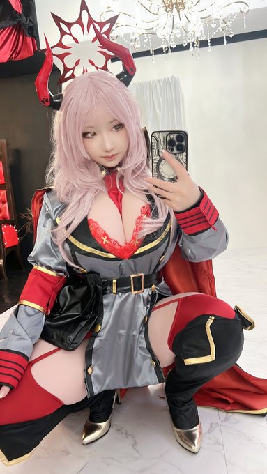 Twitterのコスプレ画像15