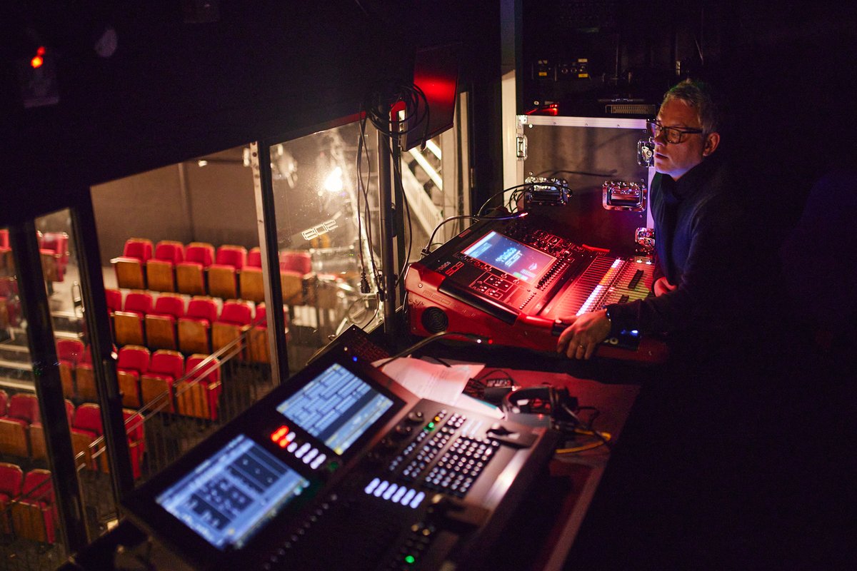 CLOSING NEXT WEEK 📢

We're still looking for a PRODUCTION MANAGER to join us for our upcoming ANIMAL FARM UK TOUR!

Think you're the right person for the job?

Find out more here 👉 bit.ly/3YITxwK
