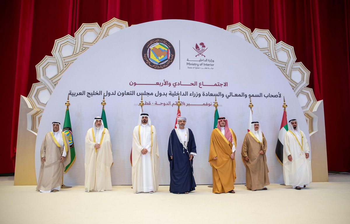 بتوجيهات القيادة -حفظها الله- أكدت خلال الاجتماع الـ 41 لوزراء الداخلية في دول مجلس التعاون لدول الخليج العربية الذي تستضيفه دولة قطر موقف المملكة الراسخ في تعزيز التواصل والتنسيق والتكامل بين دولنا وخصوصاً في الشأن الأمني؛ لصون حاضرنا الزاهر، وحماية مقدراتنا وتنميتنا من أجل