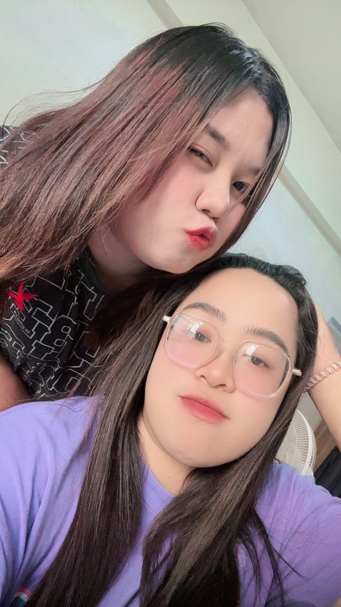 Eveas344571's tweet photo. •เพื่อนก็เหมือน��้ำเปล่า ไม่มีรสชาติ แต่ก็ขาดไม่ได้🫶🏻🩷 #21ปี #สาวอวบ https://t.co/fqJQBoYQwT