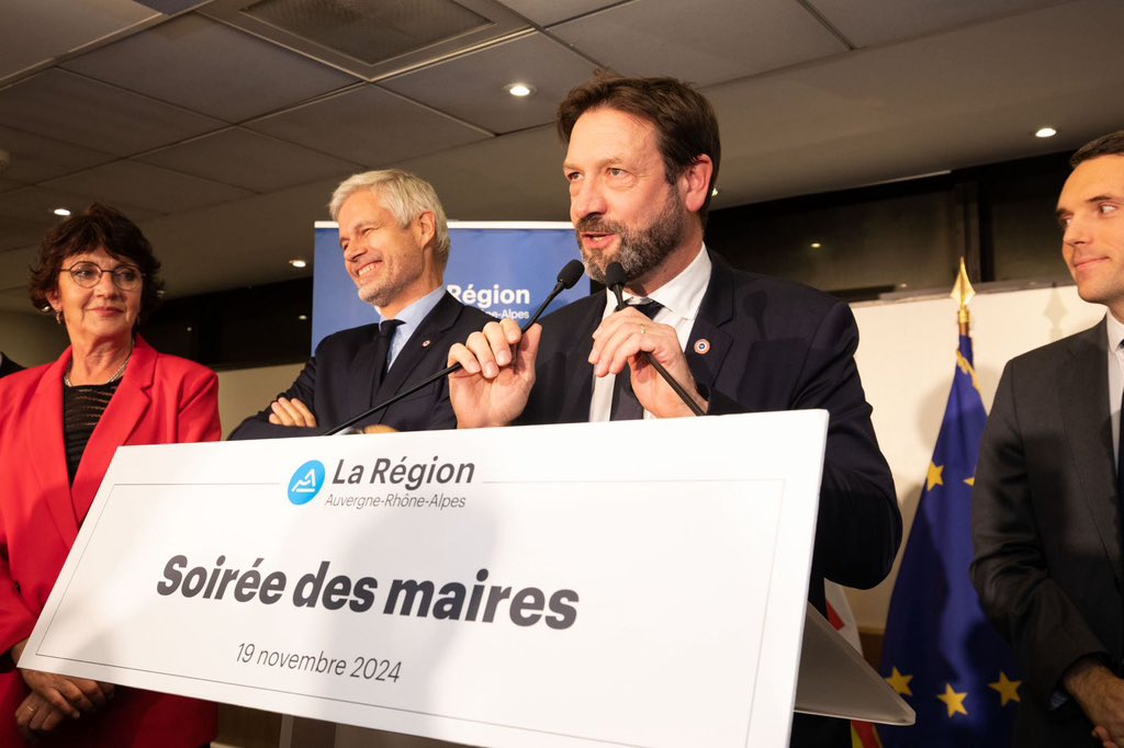 Dans un contexte budgétaire fragilisé, les années à venir s'annoncent difficiles pour les collectivités locales. Aux élus de notre Région, dans le cadre du Congrès des maires, j'ai rappelé qu'<a href="/auvergnerhalpes/">Auvergne-Rhône-Alpes</a> sera présente, comme depuis 10 ans, pour concrétiser leurs projets !