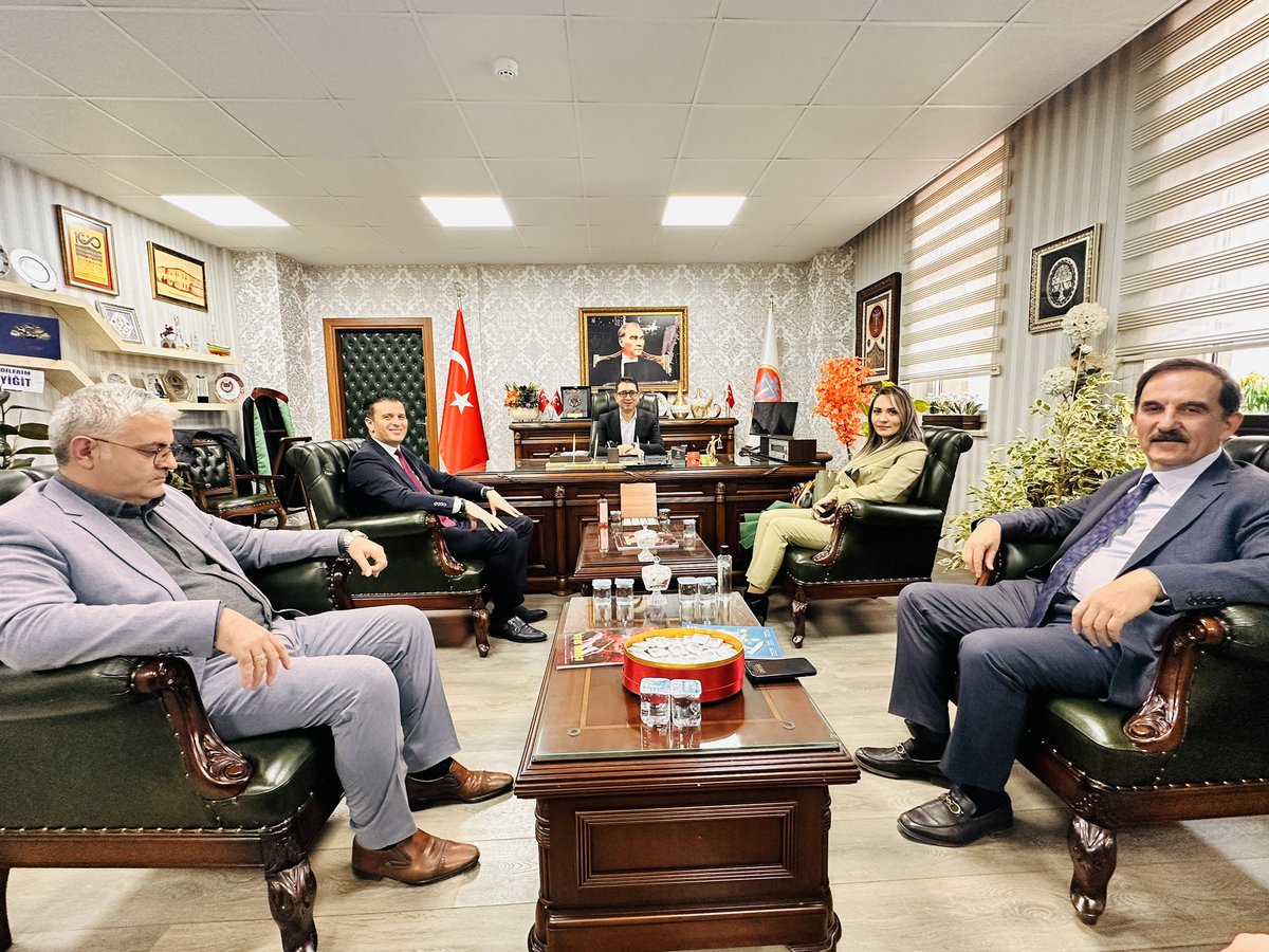 <a href="/MUSIADSivas/">MÜSİAD Sivas </a> Başkanımız <a href="/GorgenUgur/">Uğur Görgen</a> ve yönetim kurulu üyelerimiz, <a href="/SivasBarosu/">Sivas Barosu</a> Başkanı Av. #FatihSevim’e hayırlı olsun ziyaretinde bulundular. Ziyaret sırasında çeşitli konularda istişarelerde bulunarak iş birliği ve dayanışma mesajları verildi.

#BirVeBeraber

<a href="/AvMustafaCoskun/">Mustafa Coşkun</a>