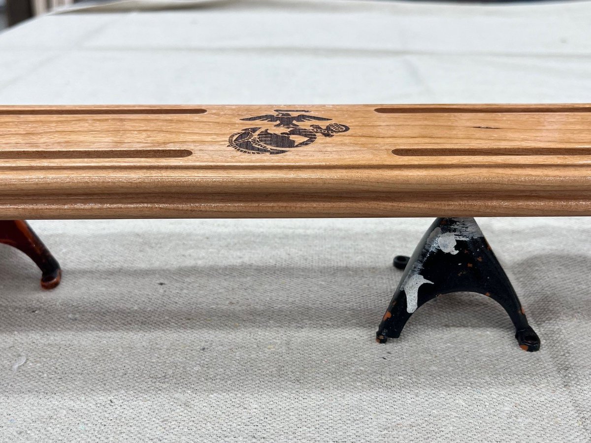 GreenDuckCustom's tweet image. Just finished spraying these military challenge coin displays for a customer (the finish is still wet in the photos).  Hardwood Black Cherry finished with Target Coatings EM8000 Conversion Varnish.   Check the link for more info: greenduckcustoms.com/shop/p/marsocu…

#veterans #challengecoin…