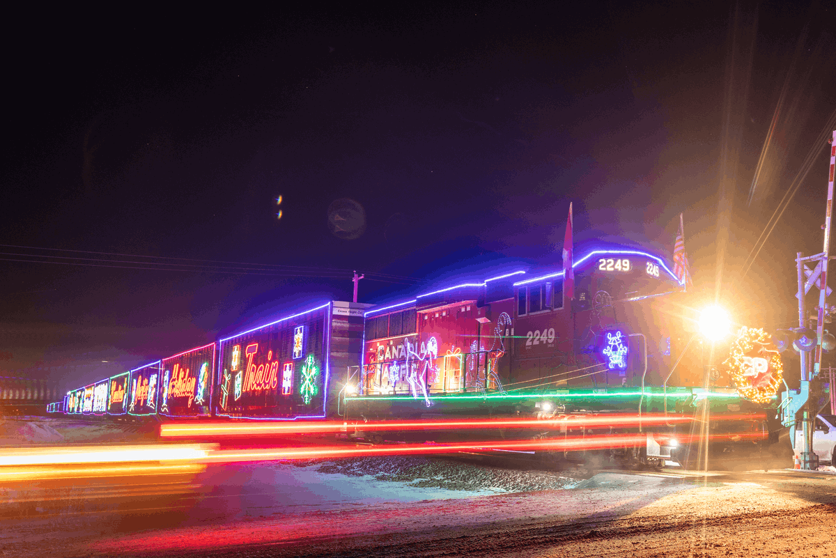 The <a href="/CPKCrail/">CPKC</a> Holiday Train is rolling into #HamOnt on Nov 23! 🎄
Join us for a free concert by American Authors &amp; KT Tunstall at Gage Park from 8-8:40pm. 🚂✨
Don't forget to bring non-perishable food donations to support <a href="/HFShare/">Hamilton Food Share</a>
🔗 hamilton.ca/CPKCHolidayTra… #CPKCHolidayTrain