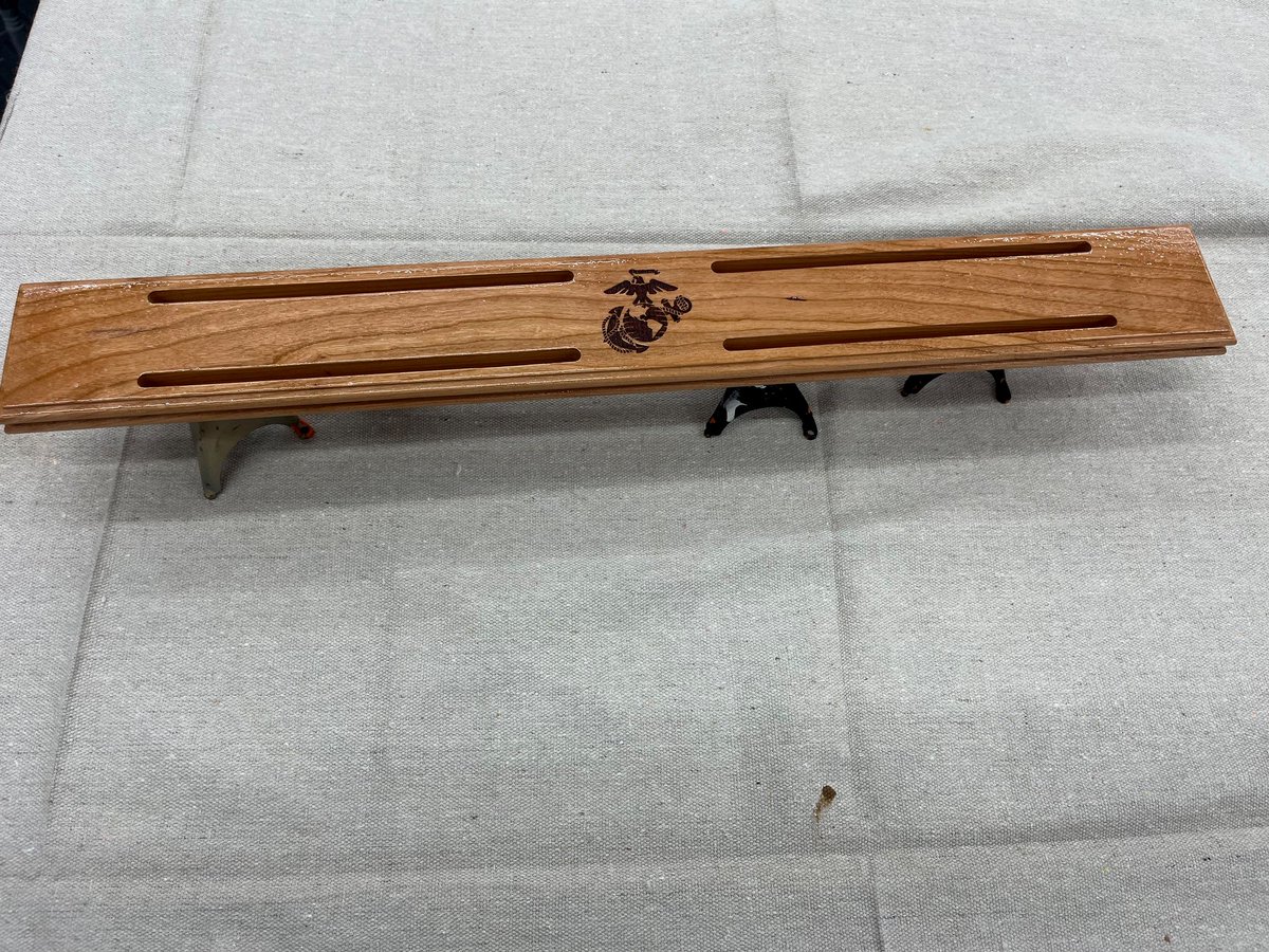 GreenDuckCustom's tweet image. Just finished spraying these military challenge coin displays for a customer (the finish is still wet in the photos).  Hardwood Black Cherry finished with Target Coatings EM8000 Conversion Varnish.   Check the link for more info: greenduckcustoms.com/shop/p/marsocu…

#veterans #challengecoin…