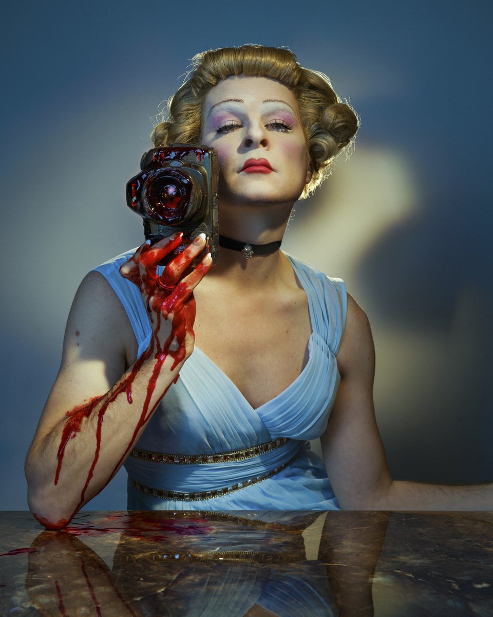 Rendez-vous demain, 21 novembre, dès 18h30 à la Galerie VU pour le vernissage de "Hollywood Nightmares" de Raphaël Neal.
galerievu.com/fat-event/raph…