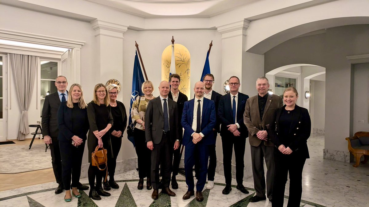 Finnish 🇪🇺 correspondents play a crucial role in keeping the 🇫🇮 public well-informed about EU developments and decisions. It was a pleasure to host You and discuss key EU topics!

<a href="/HanneleMuilu/">Hannele Muilu</a> <a href="/KarvalaKreeta/">Kreeta Karvala</a> <a href="/mette_nordstrom/">Mette Nordström</a> <a href="/JarnoHa/">Jarno Hartikainen</a> <a href="/mikkogu/">Mikko Gustafsson</a> 
<a href="/puumajanne/">Janne Puumalainen</a> <a href="/MikaHorelli/">Mika Horelli</a>