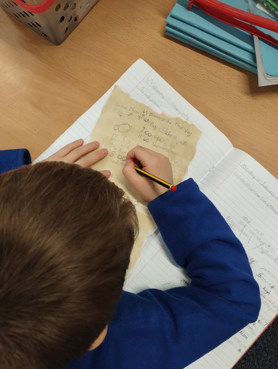 latimerprimary's tweet image. Today we made persuasive posters in 3PS. The children did really well and tried very hard to make them look authentic. #3PS #Diligence #LatimerEnglish