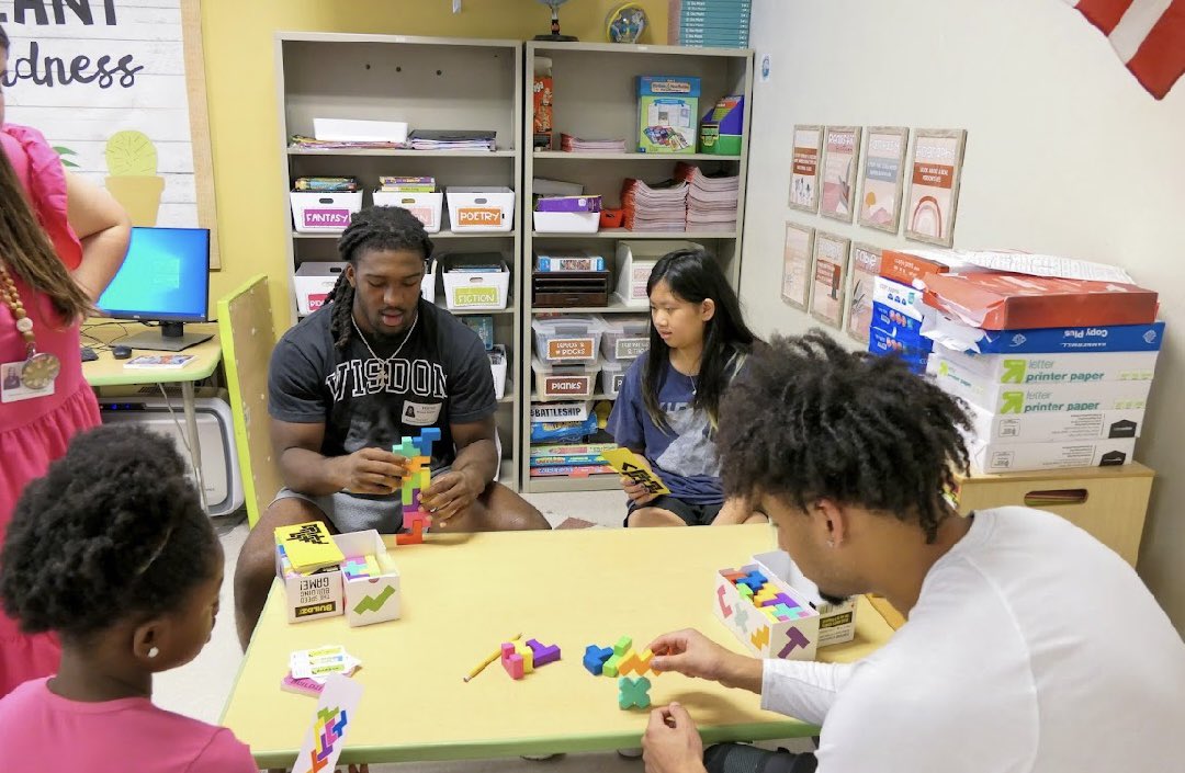 Devin Moore (@realdevinmoore3) on Twitter photo My teammates and I had the chance to visit Meadowbrook. We played games that helped grow the fourth graders leadership skills and got to read to the first graders. Visit below to help. <a href="/Fl_Victorious/">Florida Victorious</a> <a href="/TheEdFoundation/">The Ed Foundation</a> #FVFoundation
edfoundationac.org My teammates and I had the chance to visit Meadowbrook. We played games that helped grow the fourth graders leadership skills and got to read to the first graders. Visit below to help. <a href="/Fl_Victorious/">Florida Victorious</a> <a href="/TheEdFoundation/">The Ed Foundation</a> #FVFoundation
edfoundationac.org