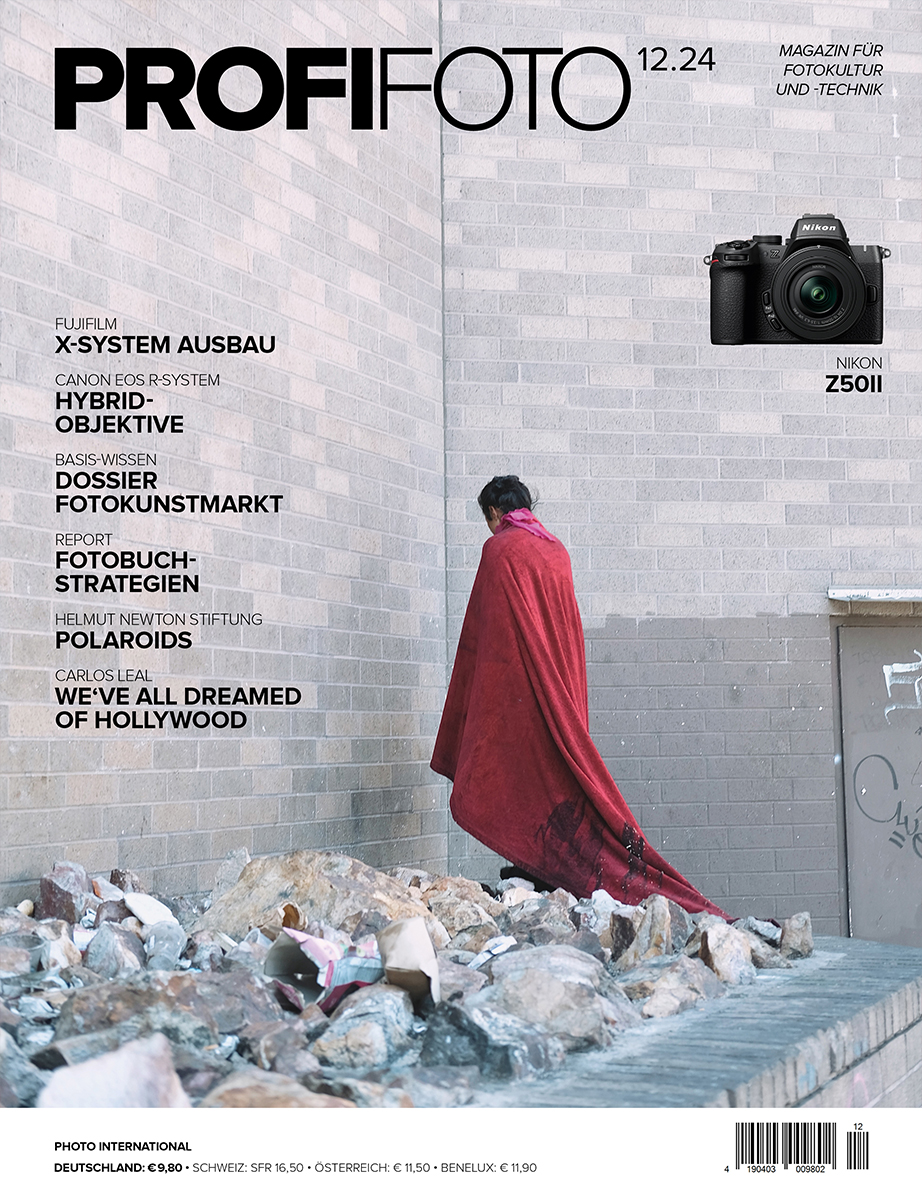 ProfiFoto Advents-Ausgabe
INSPIRATION: DT. BÖRSE Photography Foundation Prize 2025
We‘ve all dreamed of Hollywood – NEW TALENT AWARD SUSANNE BARTELS Rifletti prima di riflettere KLASSIKER: Sneak Preview – Polaroids Newton-Stiftung
uvm
profifoto.de/magazin/