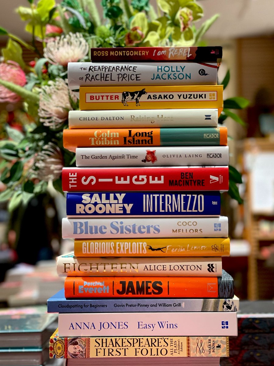 Waterstones tweet media
