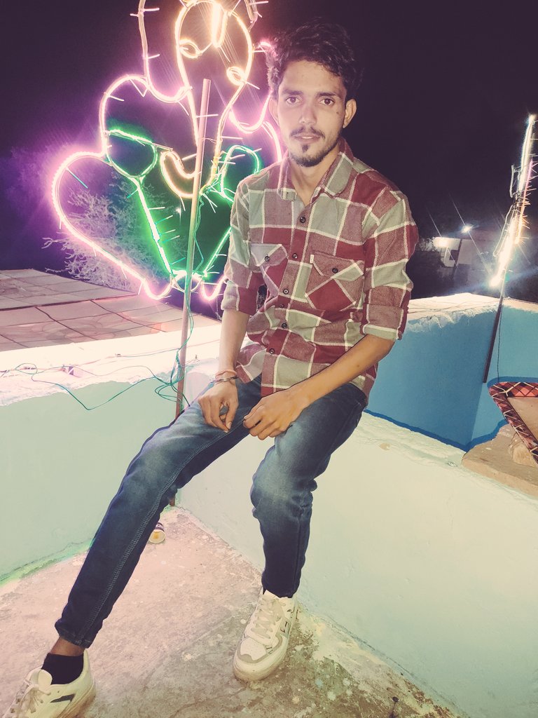 कैसे हो दोस्तों,भूल तो नहीं गए हमें ?