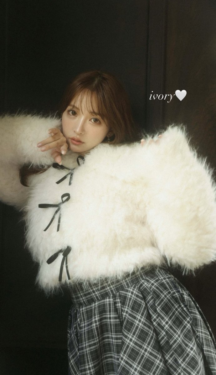 タグ付未使用　MISTREASS 三上悠亜　ビックリボンノーカラーツイードコート