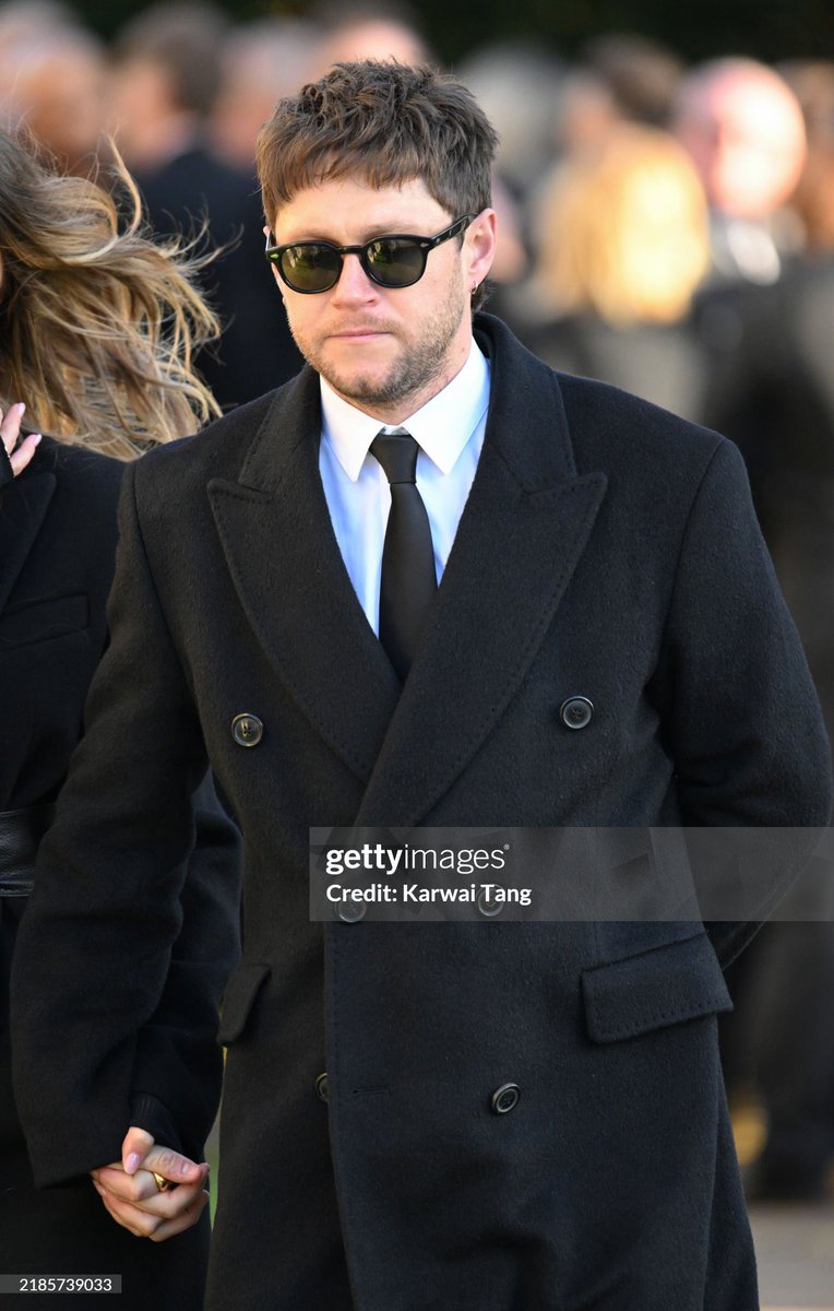viralinformat's tweet photo. Niall Horan departs the funeral for Liam Payne. https://t.co/LCHSE4bQpJ