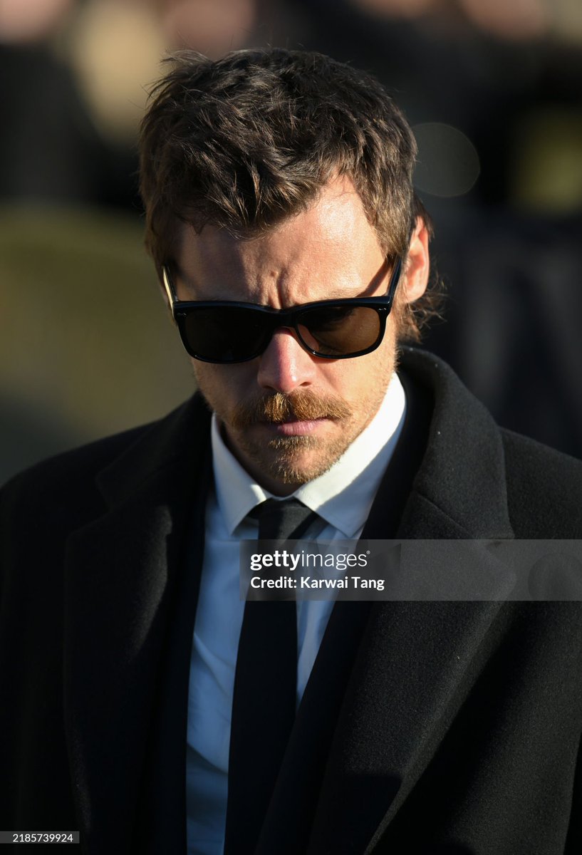 viralinformat's tweet photo. Harry Styles departs the funeral for Liam Payne. https://t.co/iyby6vtxWN