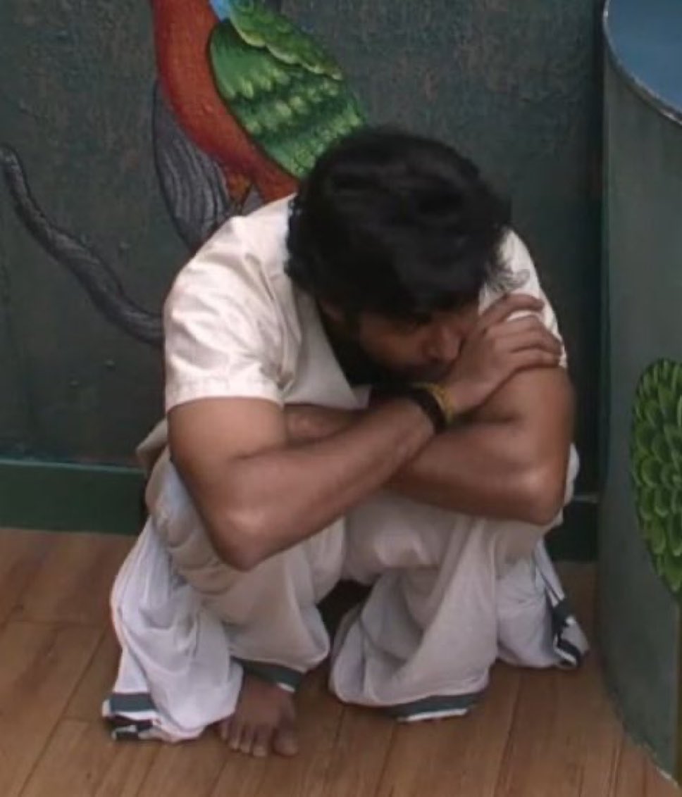 Eva yaaru nuu noku theriyuthaa? Athimbell!
#BiggBoss8Tamil 
#biggboss8