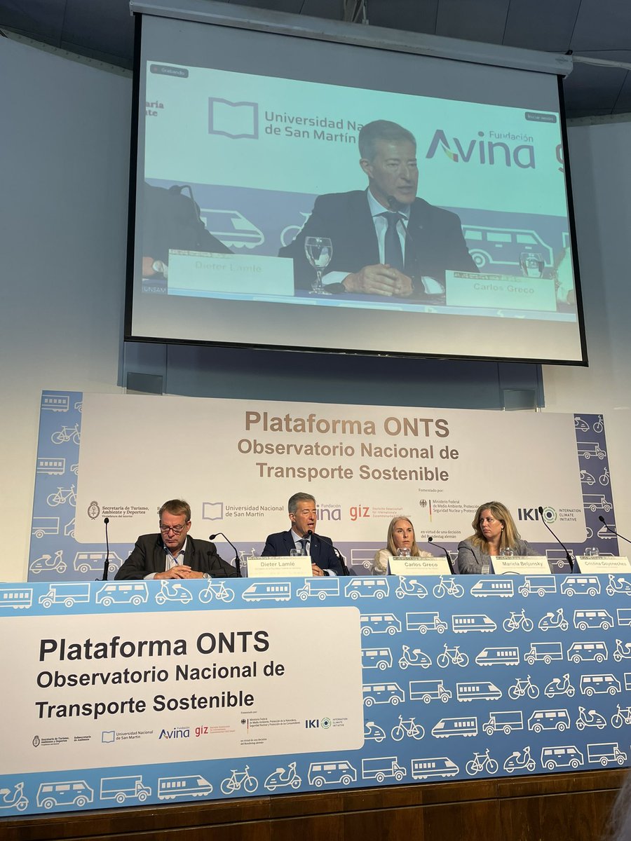 FundManosVerdes's tweet photo. #trasnsportesostenible 🌱Presentación de la Plataforma ONTS - Observatorio Nacional de Transporte Sostenible en la @unsamoficial - uniendo esfuerzos para la descarbonizacion en el sector de transporte en Argentina 🇦🇷 Un proyecto financiado por la iniciativa internacional IKI 🇩🇪 https://t.co/k9Eb8aqE4m