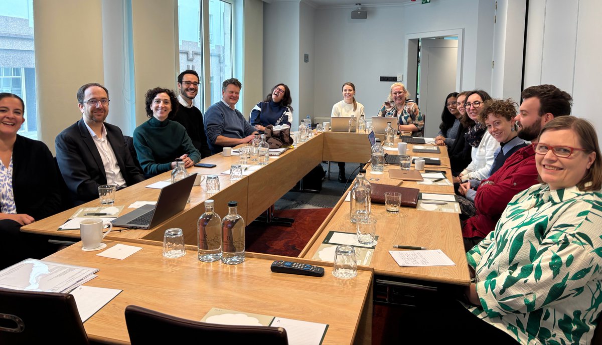 How should the fashion industry approach design for recyclability?

T-REX Project partners came together for a workshop to discuss this topic and how the consortium's learnings can be translated into circular guidelines to empower designers and product developers ⤵️