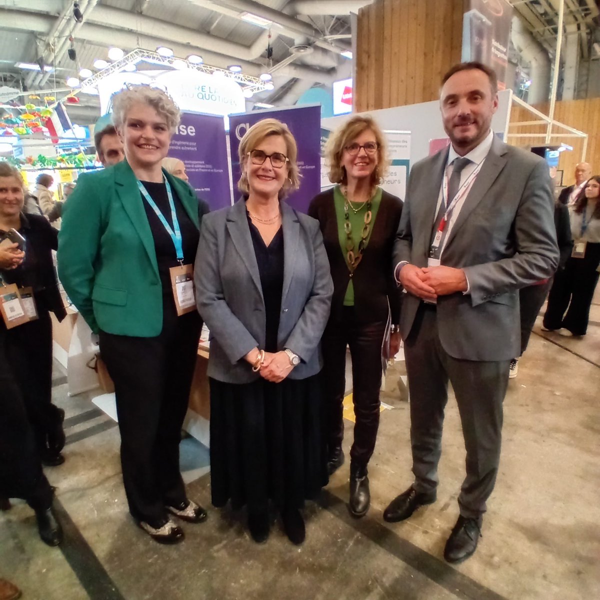 msa_actu's tweet photo. Dans le cadre du partenariat d’ @avise_org avec le programme Inclusion et ruralité de la MSA, Mme Marie-Agnès Poussier-Winsback @mapoussier, ministre déléguée chargée de l’économie sociale et solidaire a rencontré M.Fruttero, président MSA, Mme @Patsagetcastex et Mme @MarionLECAM pour échanger sur l’offre globale ESS de la MSA. Elle a été particulièrement sensible au concept de #Marpa. #ESS #SMCL2024