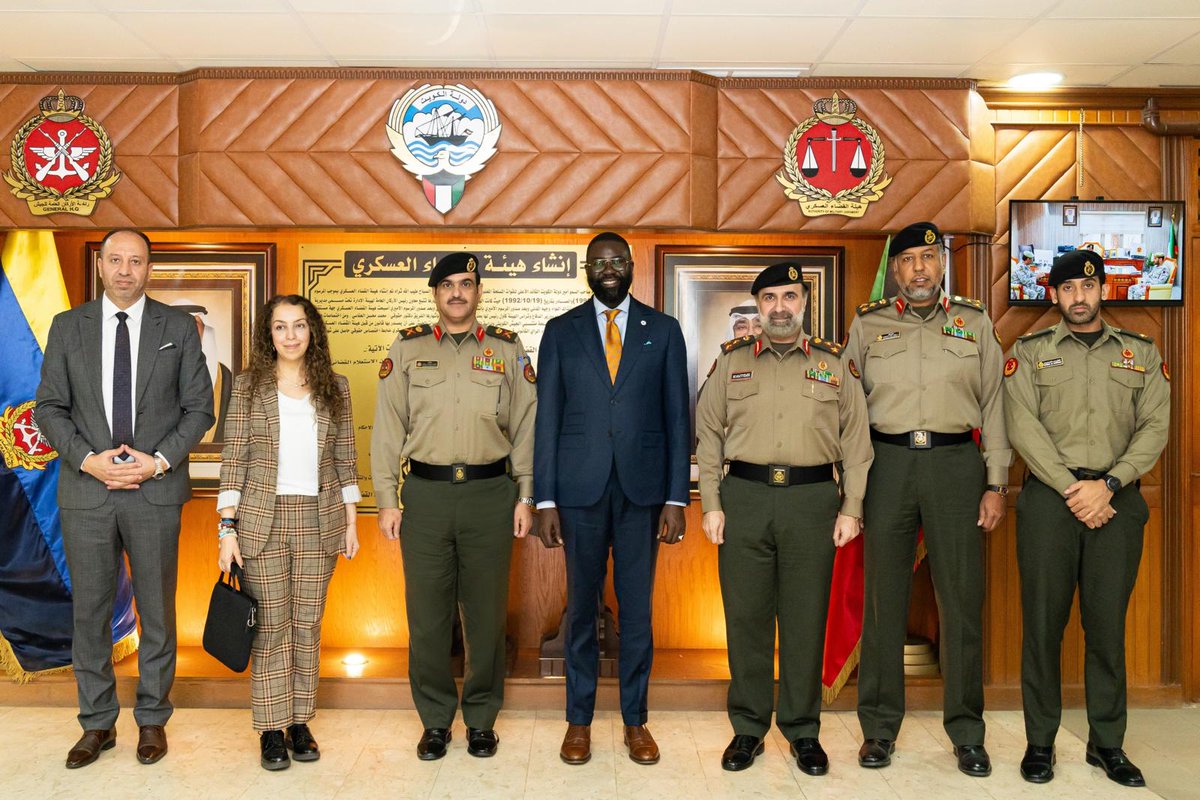 kuna_en's tweet photo. Kuwait Ministry of Defense and International Committee of the Red Cross (ICRC) officials discuss coordination for upcoming workshops
 
https://t.co/sZHfMGt6mY

#KUNA #KUWAIT #KUWAITArmy https://t.co/6ecwXayDvy
