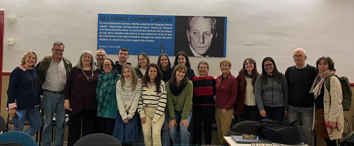 Mónica Gijón (@wwwmgijoncom) on Twitter photo El aprendizaje servicio concreta el compromiso con la comunidad y mejora la educación. Gracias Nieves Tapia <a href="/NievesTCLAYSS/">Nieves Tapia</a>, <a href="/Clayssdigital/">CLAYSS</a> por la excelente clase en el máster <a href="/MEViC_UB/">Màster en Educació en Valors i Ciutadania</a>
Podéis seguirnos en
Instagram 👉 instagram.com/master_evic/
Twitter 👉 x.com/MEViC_UB El aprendizaje servicio concreta el compromiso con la comunidad y mejora la educación. Gracias Nieves Tapia <a href="/NievesTCLAYSS/">Nieves Tapia</a>, <a href="/Clayssdigital/">CLAYSS</a> por la excelente clase en el máster <a href="/MEViC_UB/">Màster en Educació en Valors i Ciutadania</a>
Podéis seguirnos en
Instagram 👉 instagram.com/master_evic/
Twitter 👉 x.com/MEViC_UB