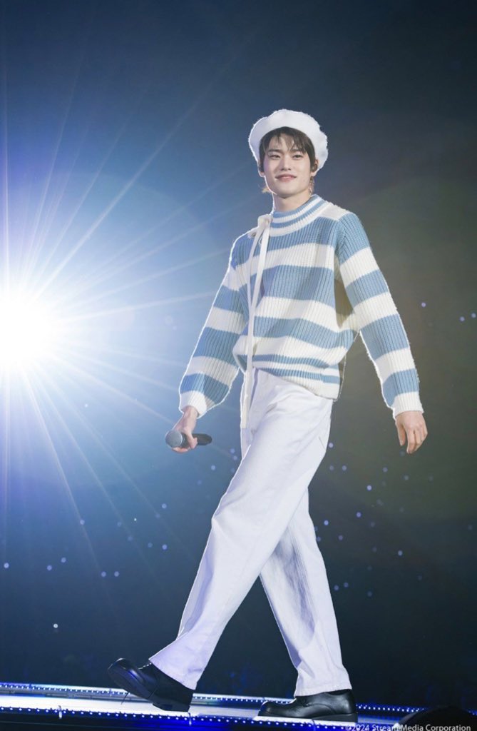 soheerolls's tweet image. happy birthday to the one i cherish the most, lee sohee. may your heart be filled with boundless happiness today and forever 🤍