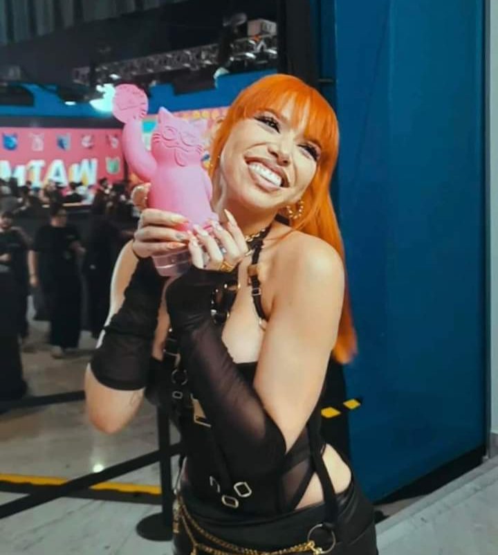 Fans_Bratz_J's tweet photo. Si no es de música, NO NOS INTERESA VOTAR‼️.
@Yerimua ya ganó como:
1️⃣Nuevo artista del año en los #TikTokAwards
2️⃣ Regatonera del año en los #MTVMIAW
3️⃣ Hasta unos premios Europeos. Ganó como Mejor Artista Norte en los #MTVEMA
CREEN QUE NOS INTERESA UN PREMIO DE INFLUENCER? https://t.co/V2aCxj2byL