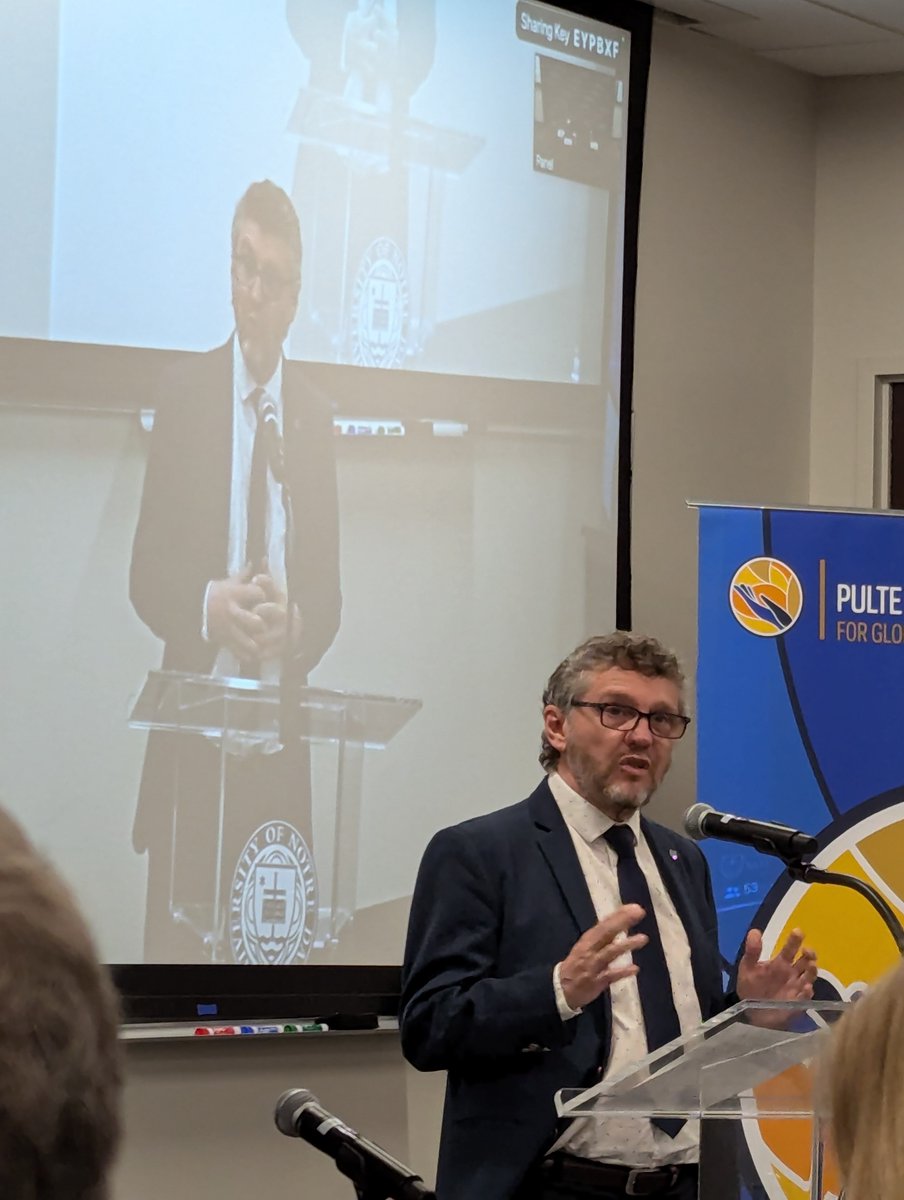 uOttawaHRREC's tweet photo. #CAFA2024
Keynotes by Farida Shaheed, @UN Special Rapporteur on the right to #Education &amp; Fabián Salvioli, former UNSR on truth, justice and reparation (2018-2024).

Both highlighted the importance and challenges of #AcademicFreedom and #HighEd. https://t.co/xfJMt8Dzwz