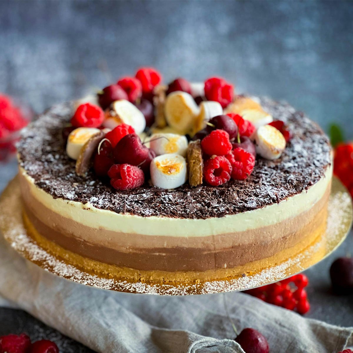 LoveFoodFeed's tweet photo. 23 incredible Thanksgiving cheesecakes! From classic pumpkin to decadent caramel pecan, these desserts will wow your holiday guests! #cheesecake #dessert #dessertideas #thanksgiving #Thanksgivingrecipes
https://t.co/WLIMrsOgrJ https://t.co/BlSLCcU7ui