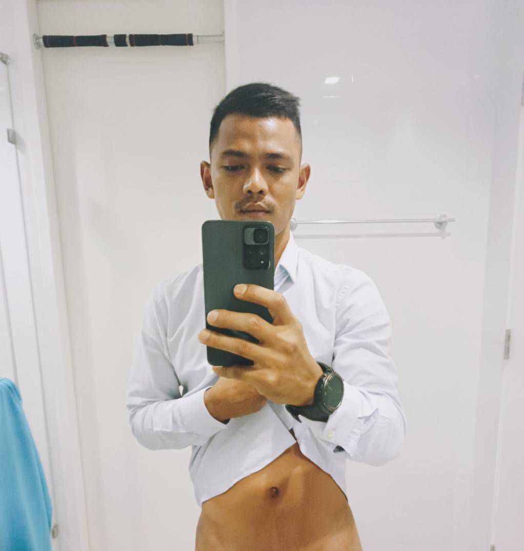 Bopeep4354's tweet photo. ယူတို့အရမ်းသိချင်​နေကျတဲ့ မြတ်သူ(Mike)
Gay ​တွေဆိုမုန်းပြီး​ပြောဆိုတဲ့သင်းကို
ထပ်ကြည့်ချင်ရင် retweet ထားကျ https://t.co/j3Gji6A0jk