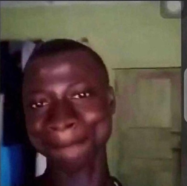 Conductor: handisikuda mari dzakabatana, $1 pamunhu please

Me always: 1 pa 20