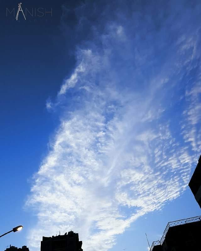 agnomen__'s tweet photo. There aren't enough #clouds in the sky to hold the amount of rain it would take to wash away all my sins..
#theme_pic_india_clouds
#manishnapshots #cloudporn #blueskies #blueness #fluffycloudcouture https://t.co/Ank7LQHhWO