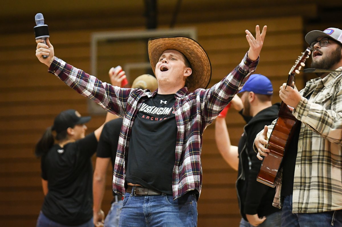 The stage was set, the lights were bright, and the talent was 🔥! Here are a few pictures from the epic SAAC Lip Sync Battle! 🎤
📷credit - Jasper Owens