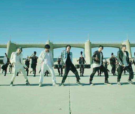 AboutMusicYT's tweet photo. MOST VIEWED KPOP VIDEOS ON YOUTUBE OF ALL TIME (via kworb):

#39 BTS - On (623,893,025) https://t.co/4witPJQACD